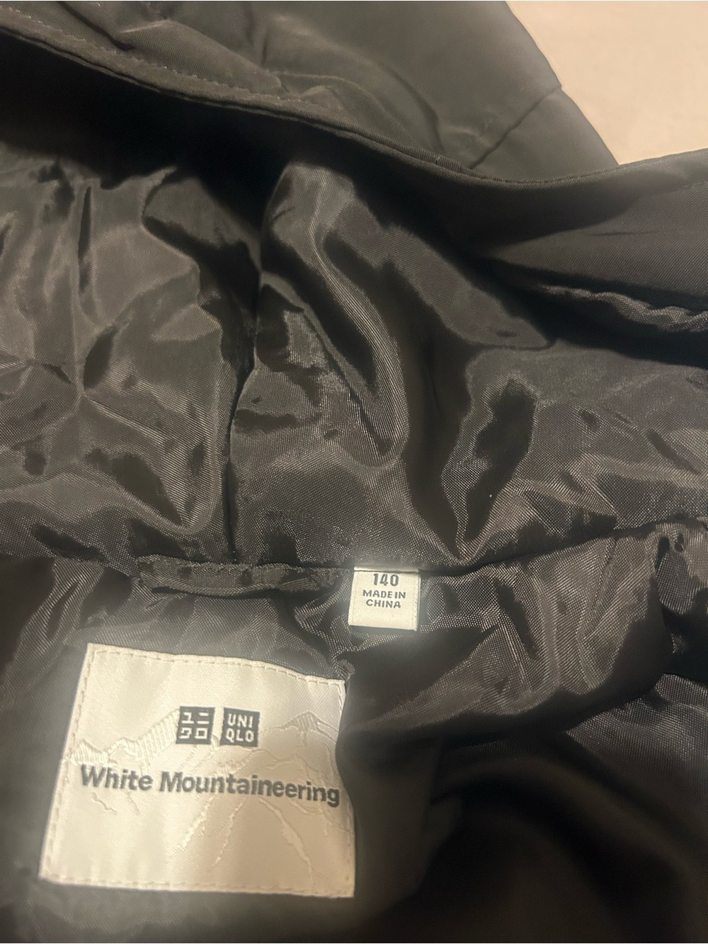 Uniqlo Black Hooded Kids Raincoat with Front Zip - Picture 7 of 11